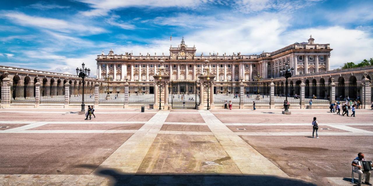 Apartamentos Felipe IV Plaza Mayor Madrid Extérieur photo